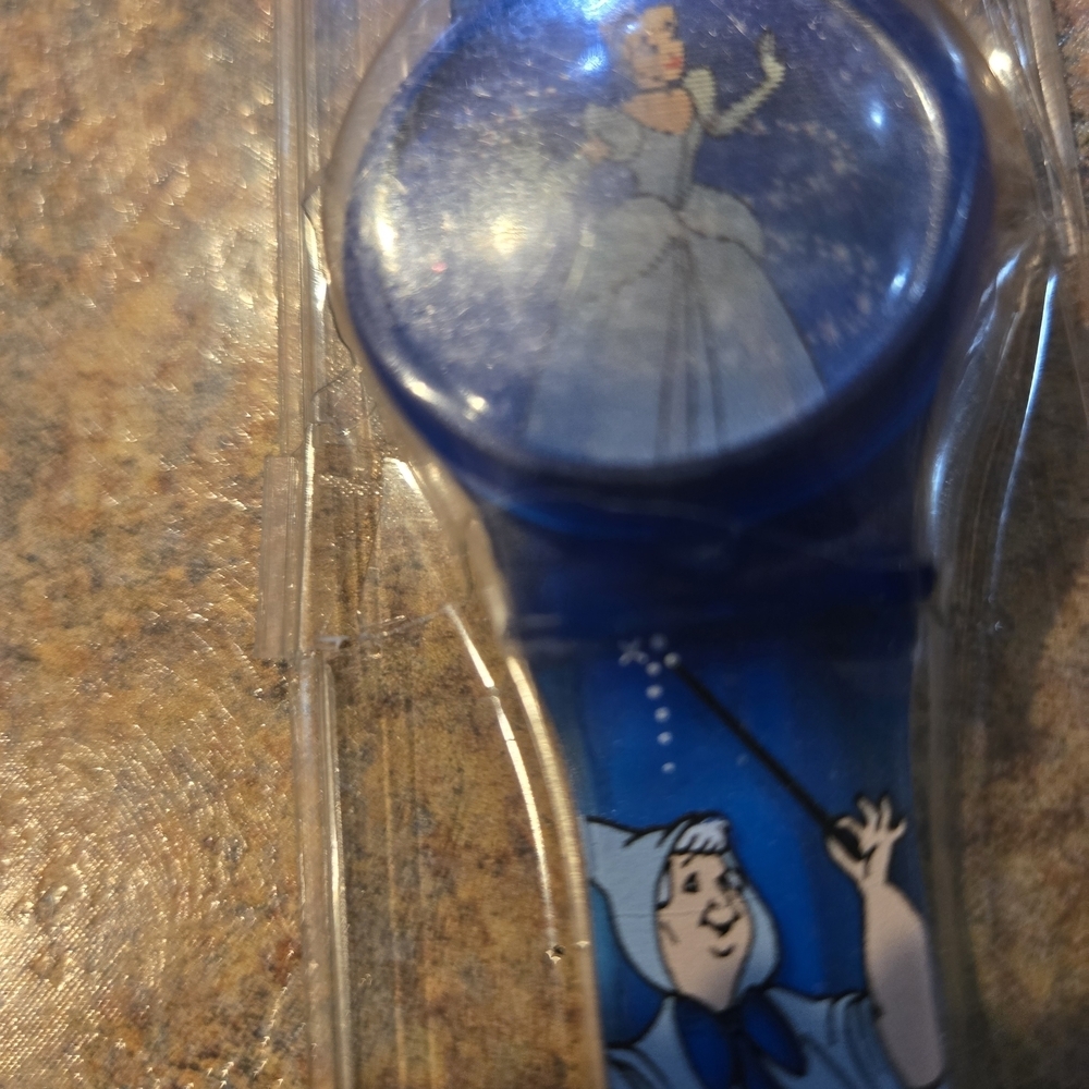 Disney Vintage Blue Cinderella Digital Watch/ Collectible - Picture 2 of 10